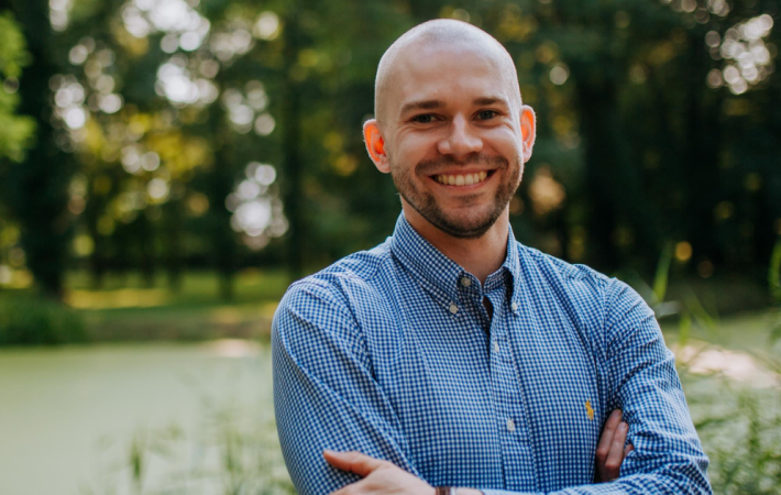 Patryk Kowalski – terapeuta, mentor, człowiek relacji